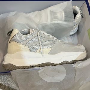 NWT P448 Luke chunky sneakers